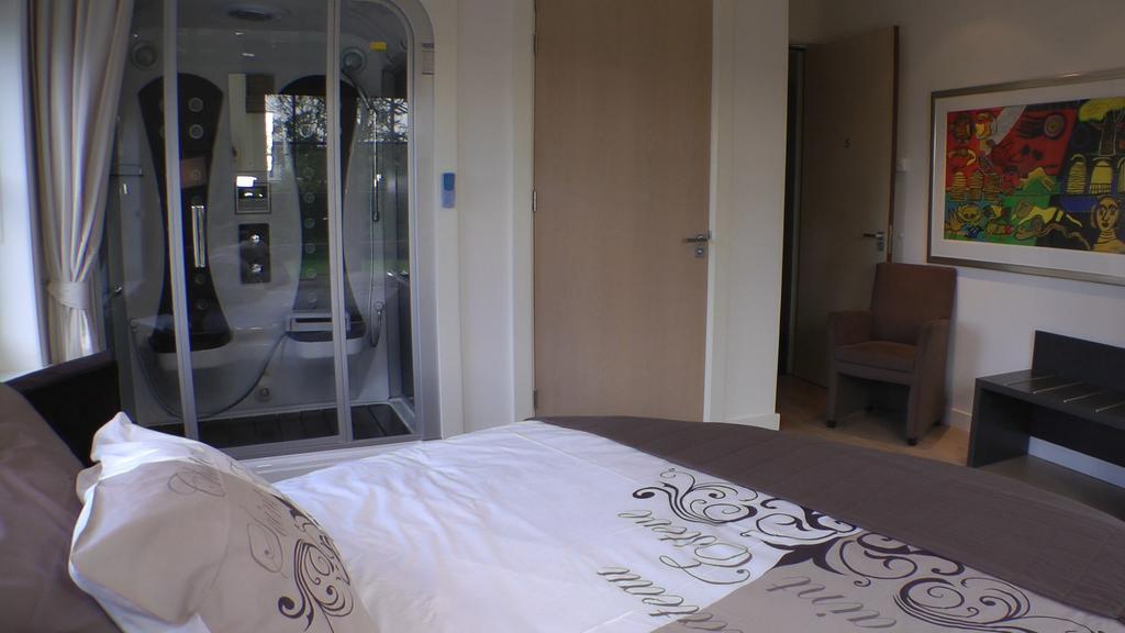 Bed And Breakfast Hoeve Chapeau Katwoude Номер фото